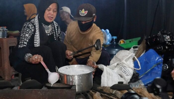 Kelurahan Kepatihan Kota Bojonegoro Adakan Festival Seribu Serabi
