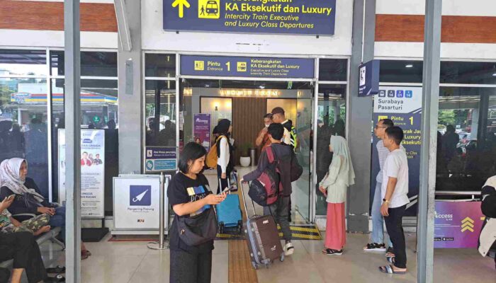 Libur Panjang, Penumpang KA di Surabaya Tembus 170 Ribu
