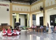 Diterjang Bau Menyengat Limbah PT STI, Murid PAUD dan TK Belajar di Balai Desa