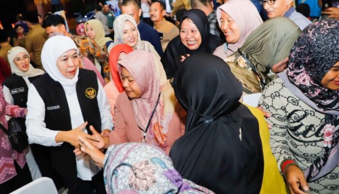 Survei terUKUR: 76% Masyarakat Puas Kinerja Khofifah-Emil Pimpin Jatim