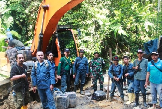 Tambang emas