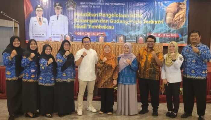 Alokasikan DBHCHT 2025, Disperindag Blitar Gelar Pelatihan Bagi Buruh dan Pelaku Industri Rokok