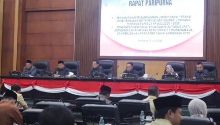 Bupati Jombang Yakinkan DPRD Soal RPJMD: Sudah Sesuai Visi Misi Pemda