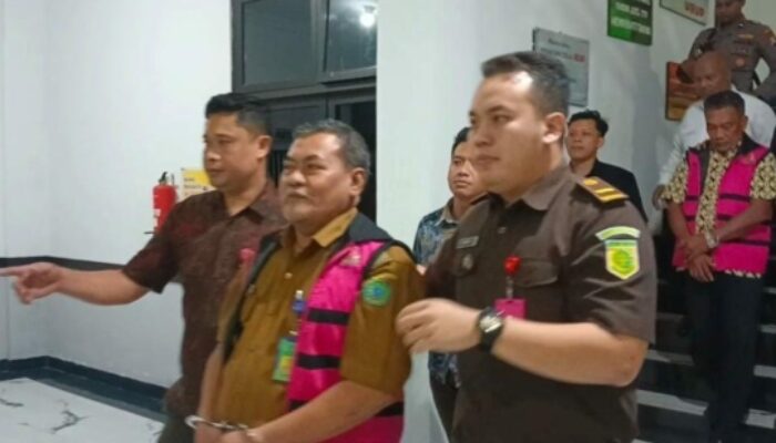 Kejari Sidoarjo Tahan Kades Entalsewu Kecamatan Buduran