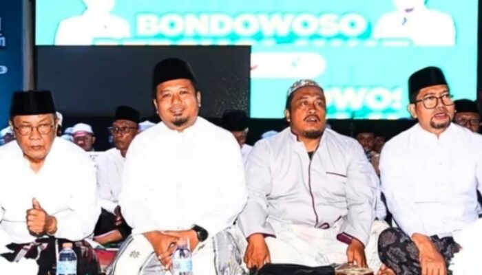 Ribuan Warga Padati Alun-alun, Festival Muharram di Bondowoso Resmi Ditutup