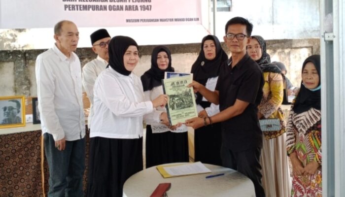 MPMW dan KPSS Dapat Hibah Barang dan Foto Pejuang Ogan Area 1947