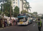 Hujan Tangis Sambut Kepulangan Jemaah Haji di Bojonegoro