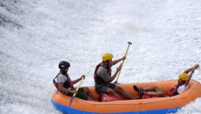 Akhir Pekan Seru di Jurang Dawir, Anggota DPRD Lumajang Promosi Wisata Tubing
