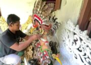Pemuda di Jombang Ini Sulap Limbah Jadi Kostum Karnaval, Omzet Tembus Puluhan Juta Perbulan