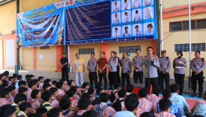 Kapolres Beri Motivasi Para Siswa Grisa Ngawi