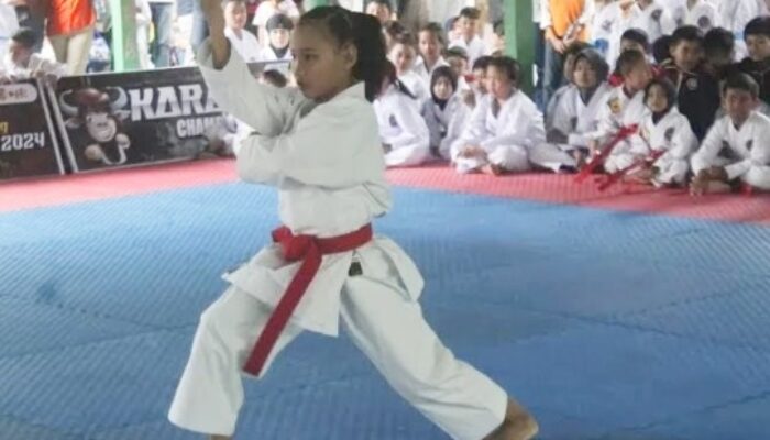 Wow, 2 Karateka Pelajar Jombang Melaju ke O2SN Nasional Usai Taklukkan Jatim
