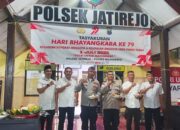HUT ke-79 Polri, Polsek Jatirejo Beri Penghargaan Anggota Purna Tugas