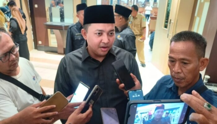 Bukti Menumpuk, Bupati Pasuruan Minta Pemilik Cafe di Ruko Gempol 9 Taat Aturan