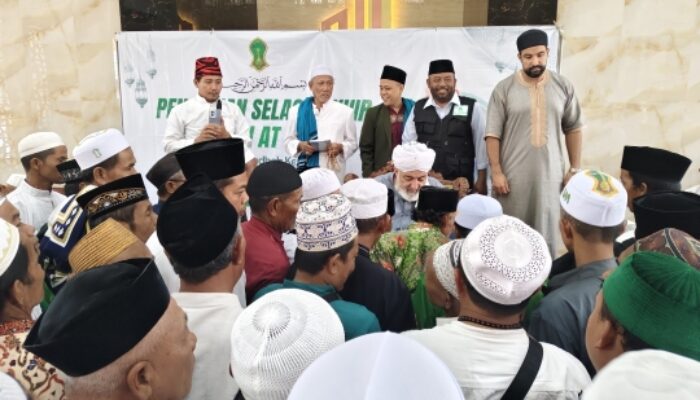 Thoriqoh At-Tijaniyah Kuatkan Silaturahmi dan Persatuan Umat di Bangkalan