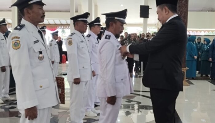 17 Kades Dikukuhkan Kembali, Bupati Hamid Sebut Jabatan Kades Sangat Mulia