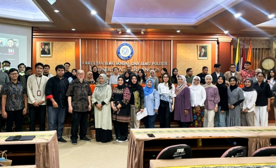 Bedah Buku