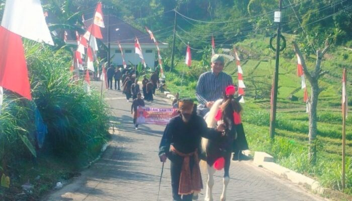 Pemdes Pacalan Gelar Jalan Sehat dan Kirab Budaya Dawuhan Senopati Sumber Mudal
