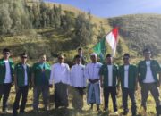 Peringati HUT ke – 80, Ansor Pujer Kibarkan Bendera Merah Putih di Bukit Kirmit dan Tafakur Alam