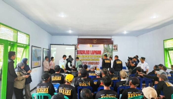 Bupati Lumajang Ngantor Sehari di Senduro, Bawa Segudang Solusi