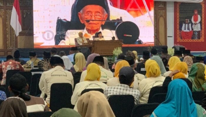 Berbagi Ratusan Hunian Jadi Cara Thoriqoh Shiddiqiyyah Jombang Rayakan HUT ke-80 RI