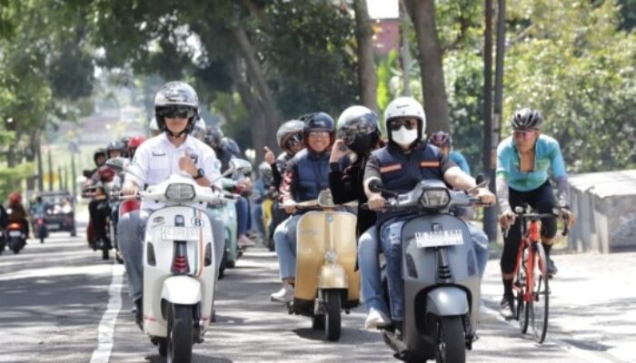 HUT RI ke-80, Forkopimda Magetan Touring Kemerdekaan Bareng Vespa Club