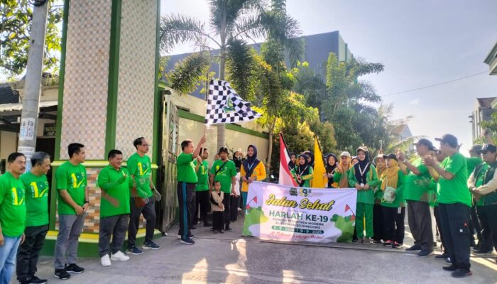 Harlah ke-19 Ponpes Moderen Al-Fatimah Gelar Jalan Santai Bertabur Hadiah