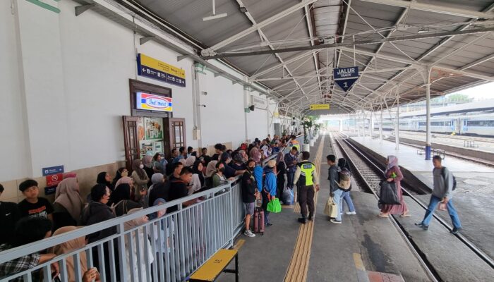 Libur Maulid, Penumpang Commuter Line Surabaya Tembus 151.000