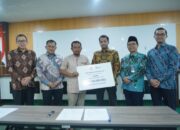 6 Ahli Waris Jemaah Haji Embarkasi Surabaya Terima Santunan Rp130 Juta