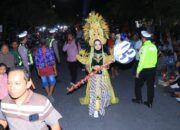 Ribuan Warga Tumplek Blek di Acara Pangkur Night Carnival 2025