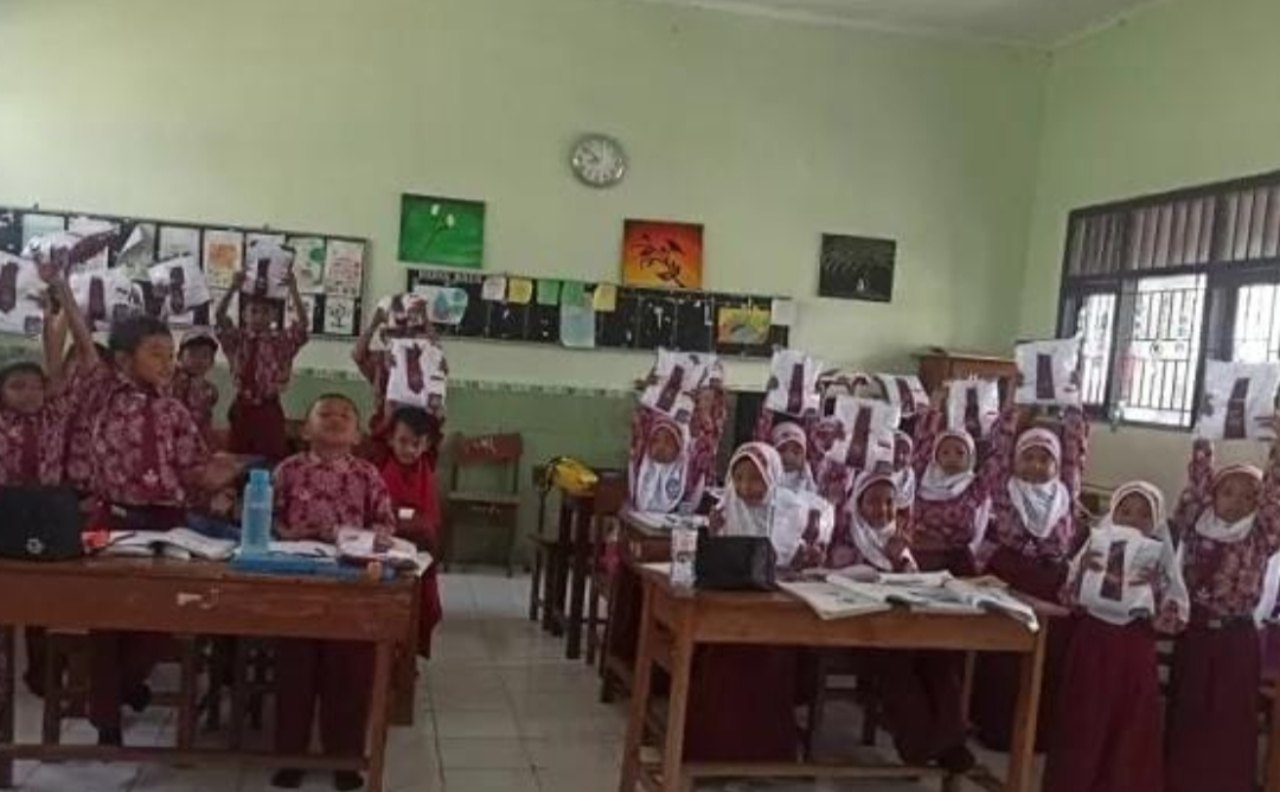 Seragam Gratis