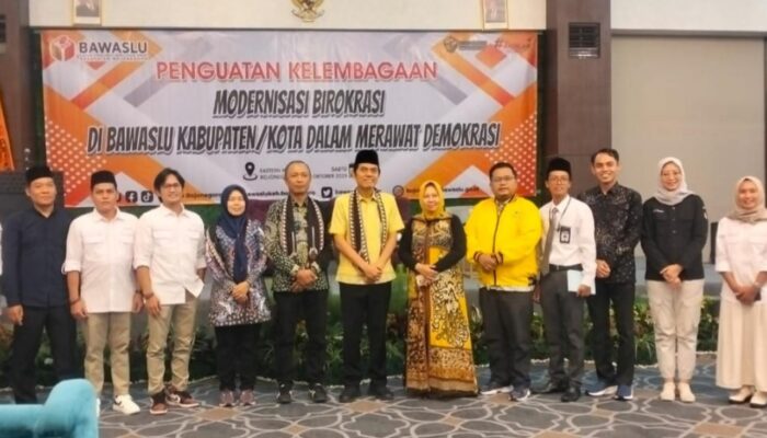 Bawaslu Bojonegoro Gelar Seminar Penguatan Kelembagaan