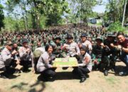 Soliditas Tanpa Batas, Kapolres Magetan Beri Kejutan HUT ke-80 TNI di Hutan