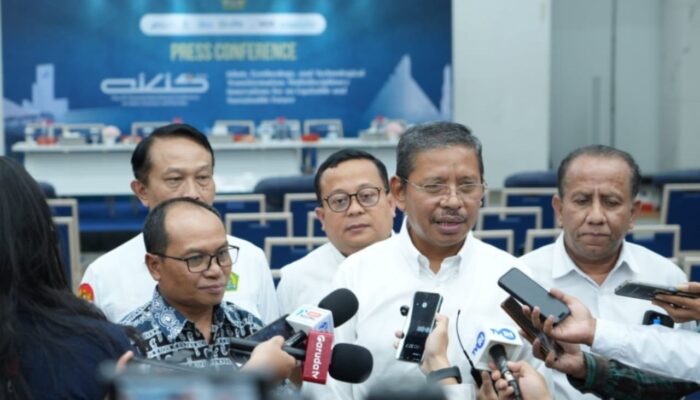 Kemenag Salurkan Bantuan Rp200 Juta Untuk Renovasi Asrama Pesantren di Situbondo
