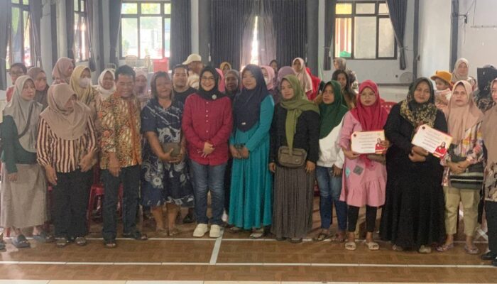 Salurkan Beasiswa PIP di Jombang, Sadarestuwati: Pendidikan Gratis 12 Tahun Masih Jadi Perjuangan