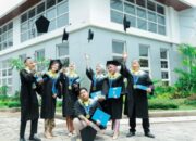 UNAIR Cetak Lulusan Cepat Kerja: Tracer Study Ungkap Masa Tunggu Hanya 2 Bulan