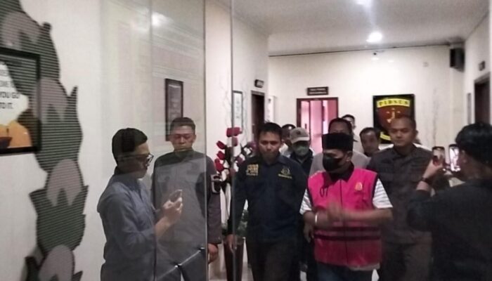 Berkas Korupsi Mantan Camat Padangan 2021 Dilimpahkan ke Kejari Bojonegoro