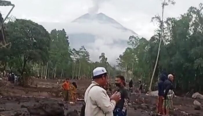 Erupsi Gunung Semeru Ratakan Dusun Sumbersari, Ratusan Rumah Hancur