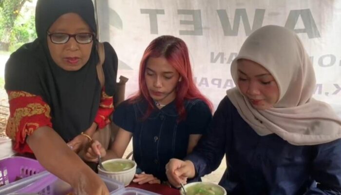 Manis Gurih Es Dawet Ngledok di Jombang, Kuliner Legendaris Yang Laris Manis