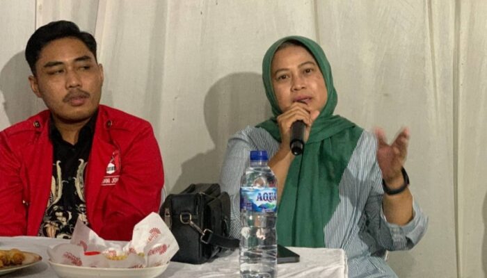 Temui Ratusan Pemuda Jombang, Wiwin Sumrambah Dorong Literasi dan Fungsi AI