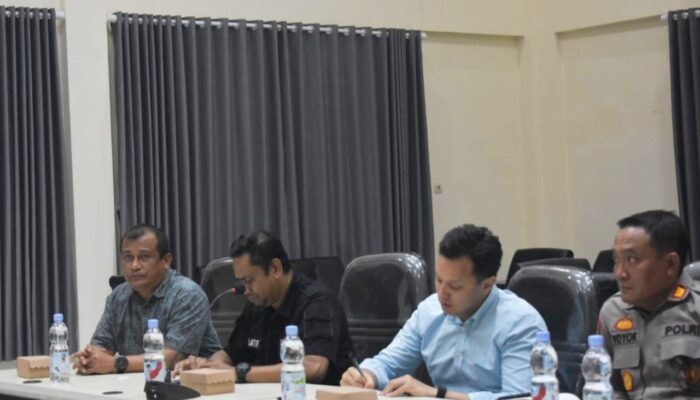 Dampak Harga Acuan Ikan, DPR RI Komisi XII Serap Nelayan Sendang Biru