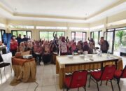 Dorong Penguatan UMKM Surabaya, Mahasiswa ITS Gelar Pelatihan 5R dan QRIS