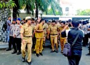 Tak Terima Statement 80 Persen Kades Korupsi, 187 Kades Geruduk DPRD Banyuwangi
