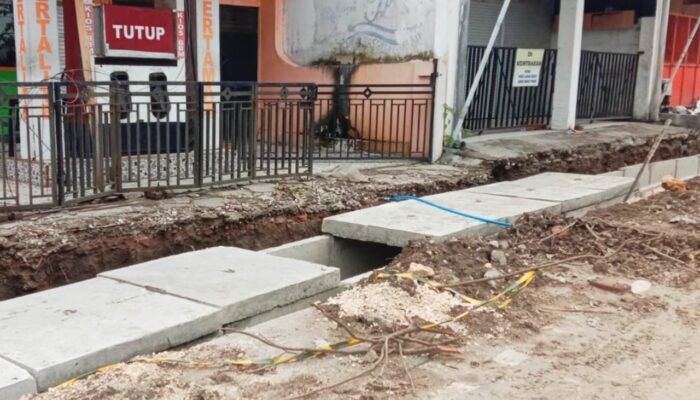 Sudah 3 Hari Warga Bojonegoro Pengguna PDAM Keluhkan Proyek U-Ditch