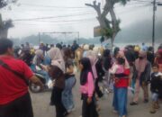 Wisata Telaga Sarangan di Setiap Akhir Pekan Pengunjung Sangat Ramai