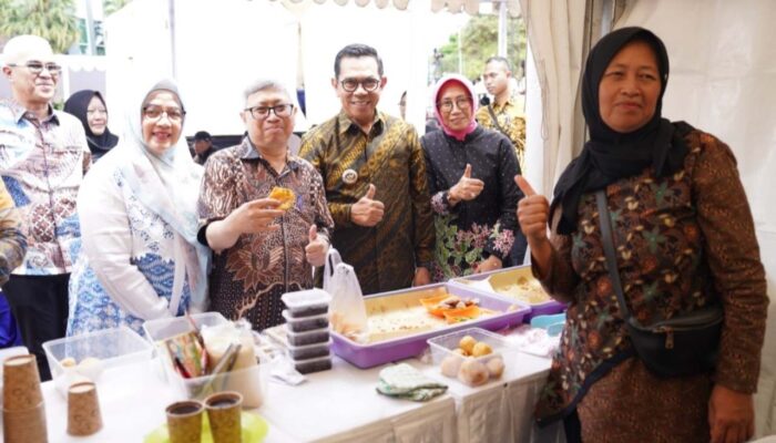 Puncak Acara Pasar Rakyat UMi Ditutup di Kota Batu, Pacu Daya Saing UMKM Lokal