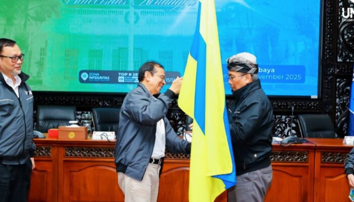 UNAIR Lepas Kontingen PIMNAS dan KMI 2025