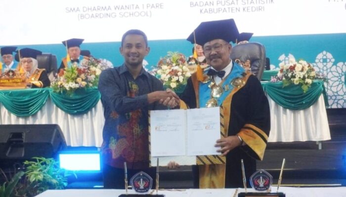 Uniska Kediri Gandeng SMA Dharma Wanita 1 Pare, Perluas Akses Kuliah Bagi Siswa Dhuafa