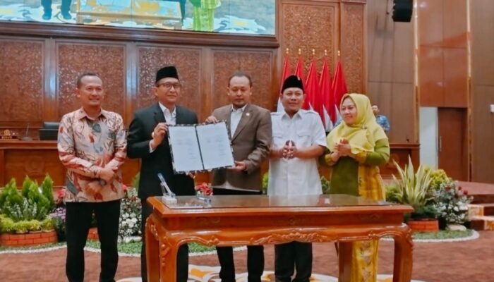 DPRD Resmi Sahkan Perda KTR, Kabupetan Bojonegoro Ramah Anak dan Lingkungan Bebas Asap Rokok