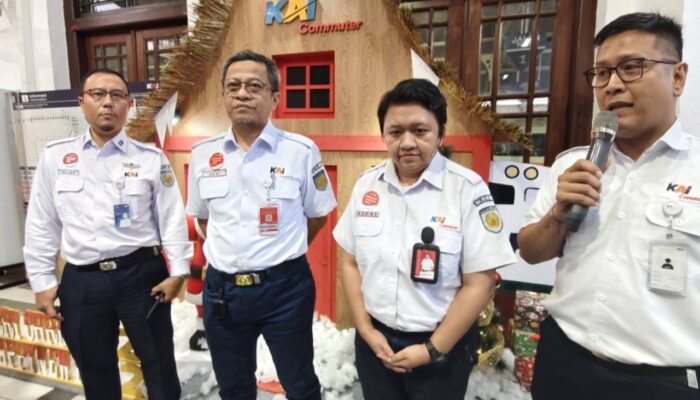 Mobilitas Tinggi, KAI Commuter Surabaya Siagakan Ratusan Petugas dan 50 Perjalanan Harian