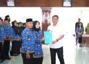 Bupati Bojonegoro Setyo Wahono Beri SK Perpanjangan Bagi 385 P3K